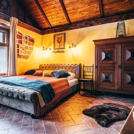 Fialka Cesky Krumlov