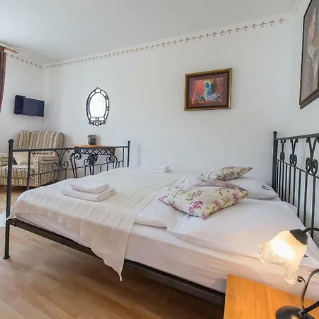 Fialka 3* Český Krumlov