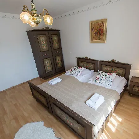 Vendégház Fialka 3*